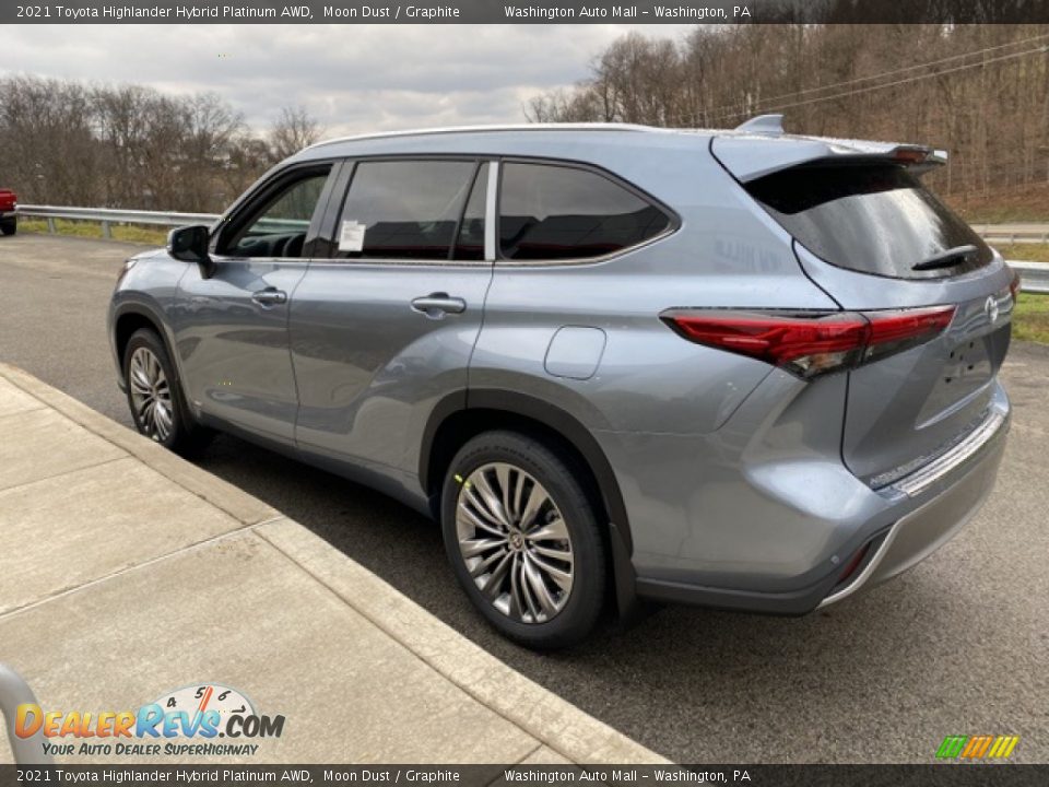 2021 Toyota Highlander Hybrid Platinum AWD Moon Dust / Graphite Photo #2
