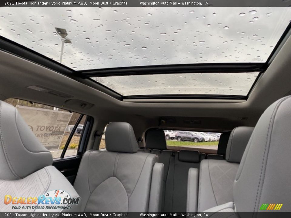 2021 Toyota Highlander Hybrid Platinum AWD Moon Dust / Graphite Photo #11
