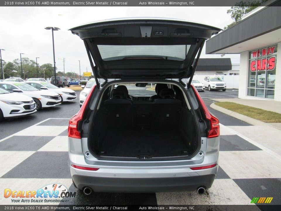 2018 Volvo XC60 T6 AWD Momentum Electric Silver Metallic / Charcoal Photo #5