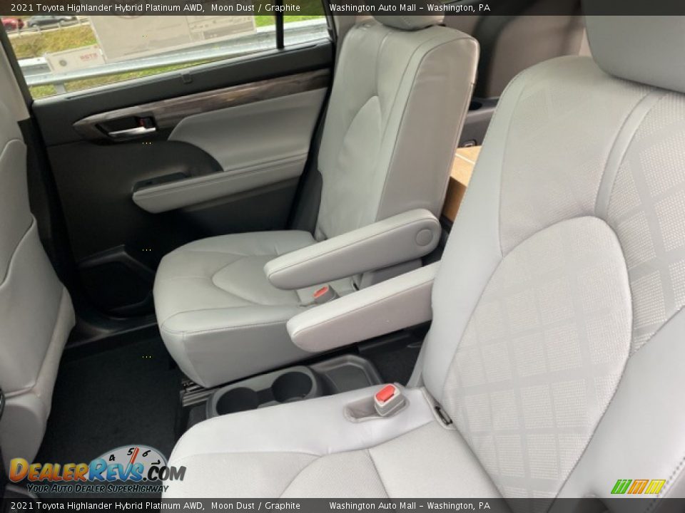 2021 Toyota Highlander Hybrid Platinum AWD Moon Dust / Graphite Photo #33