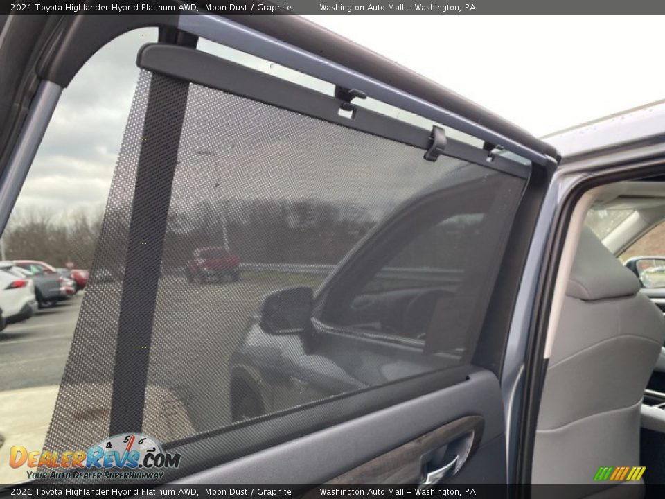 2021 Toyota Highlander Hybrid Platinum AWD Moon Dust / Graphite Photo #36