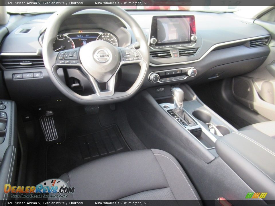 2020 Nissan Altima S Glacier White / Charcoal Photo #15