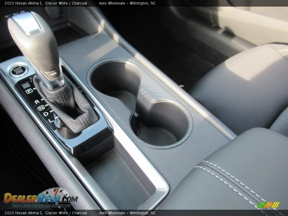 2020 Nissan Altima S Glacier White / Charcoal Photo #19
