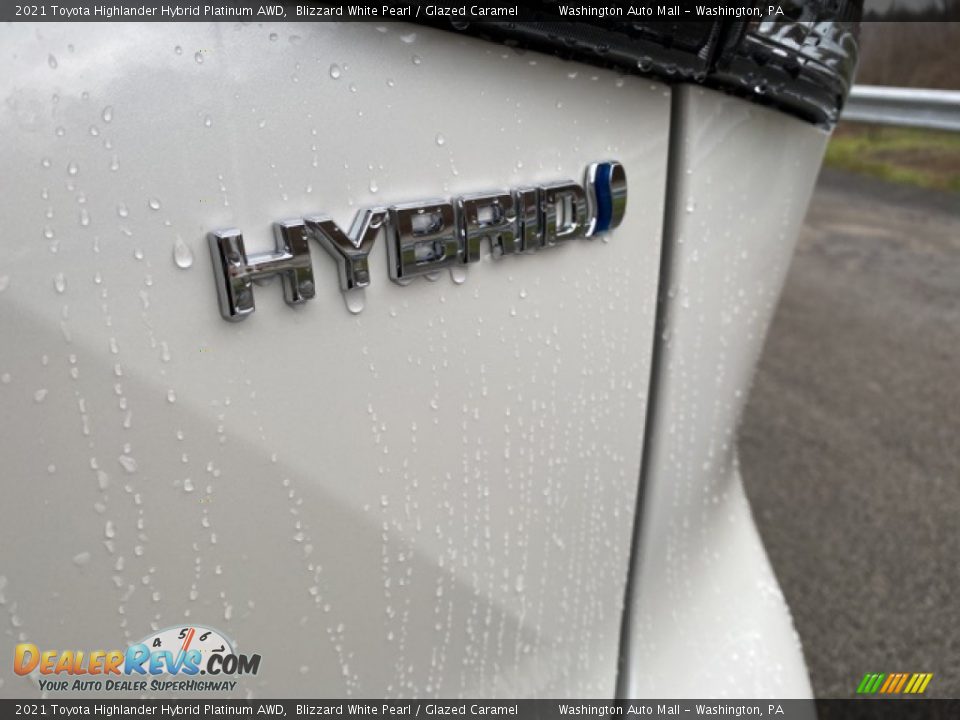 2021 Toyota Highlander Hybrid Platinum AWD Blizzard White Pearl / Glazed Caramel Photo #28