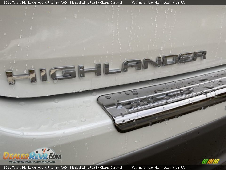 2021 Toyota Highlander Hybrid Platinum AWD Blizzard White Pearl / Glazed Caramel Photo #30