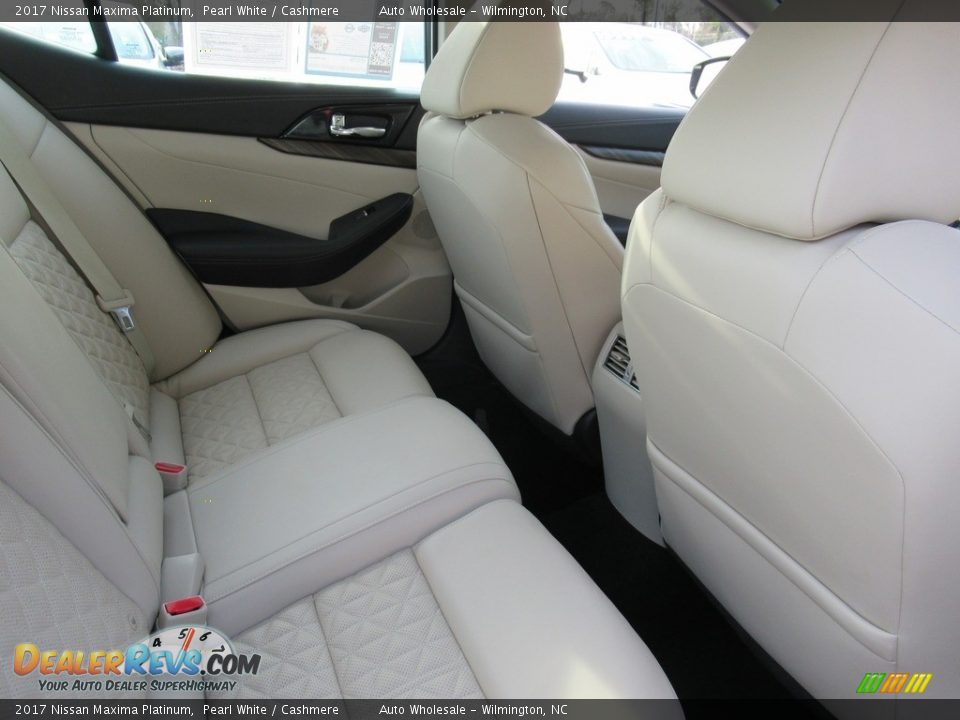 2017 Nissan Maxima Platinum Pearl White / Cashmere Photo #12