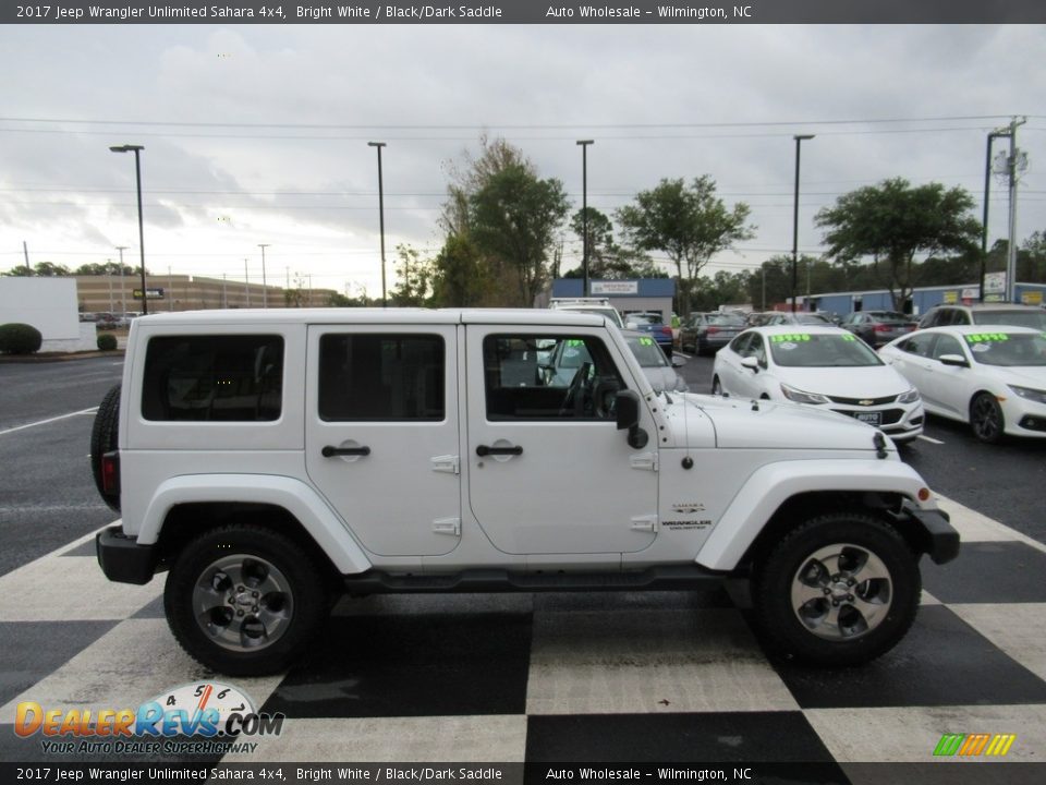 2017 Jeep Wrangler Unlimited Sahara 4x4 Bright White / Black/Dark Saddle Photo #3