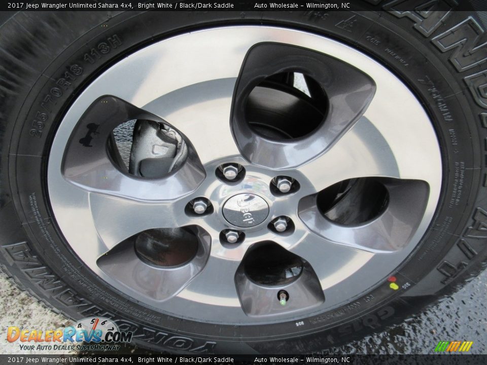 2017 Jeep Wrangler Unlimited Sahara 4x4 Bright White / Black/Dark Saddle Photo #7