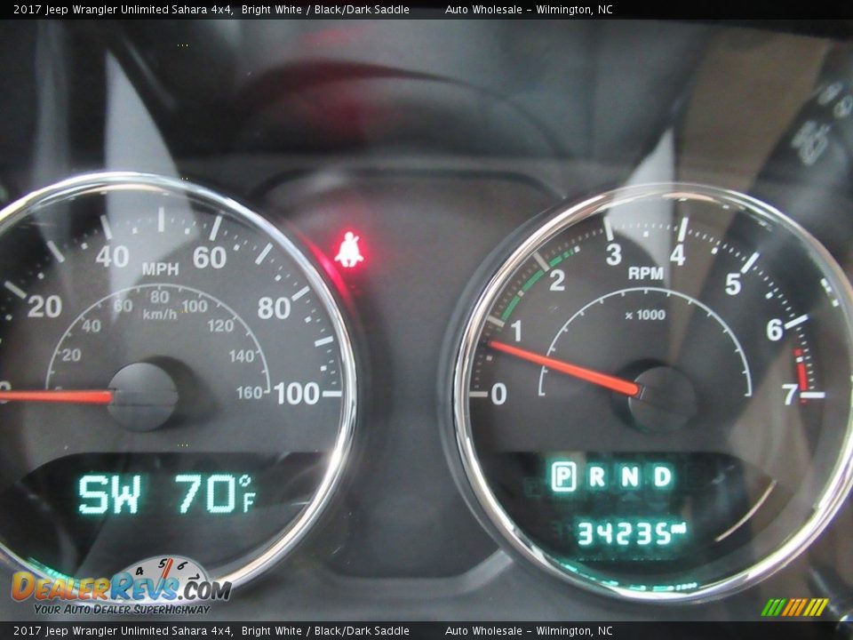 2017 Jeep Wrangler Unlimited Sahara 4x4 Bright White / Black/Dark Saddle Photo #15