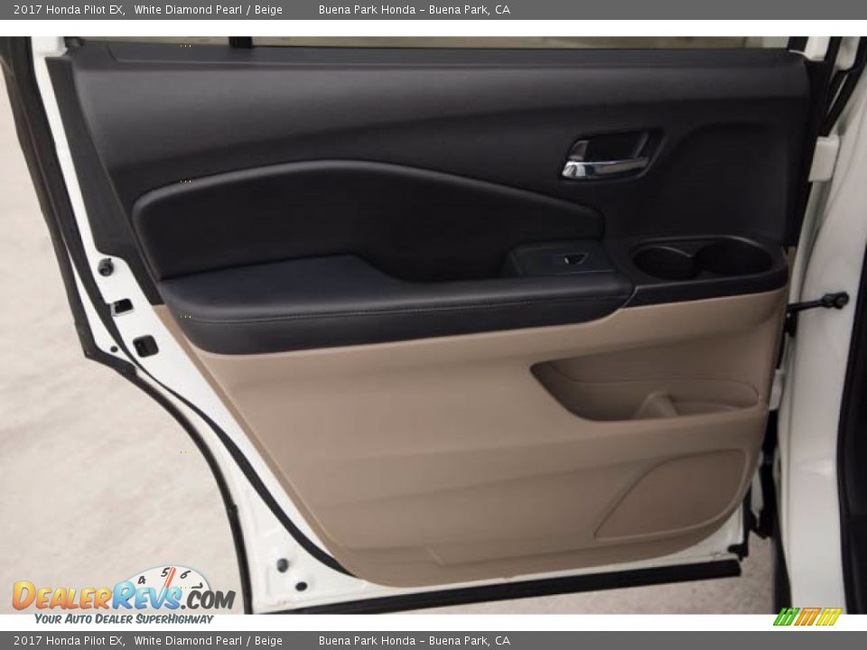 2017 Honda Pilot EX White Diamond Pearl / Beige Photo #31