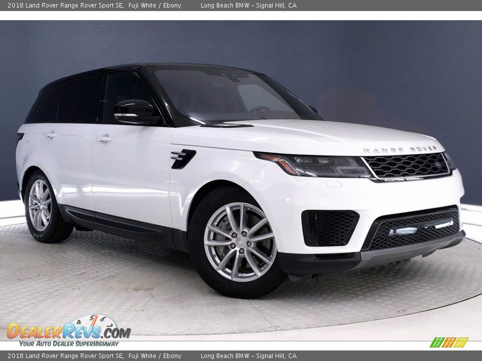 Front 3/4 View of 2018 Land Rover Range Rover Sport SE Photo #36