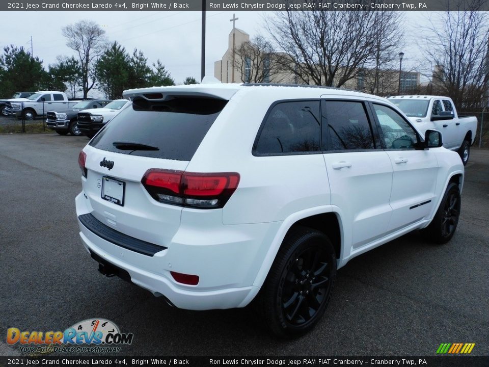 2021 Jeep Grand Cherokee Laredo 4x4 Bright White / Black Photo #5