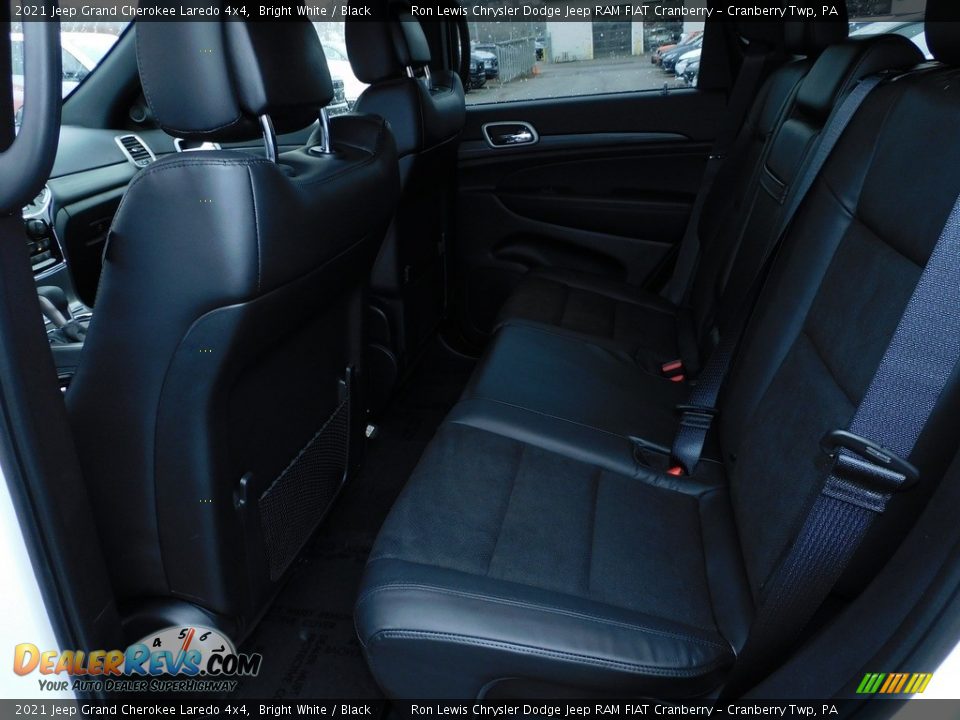 2021 Jeep Grand Cherokee Laredo 4x4 Bright White / Black Photo #12