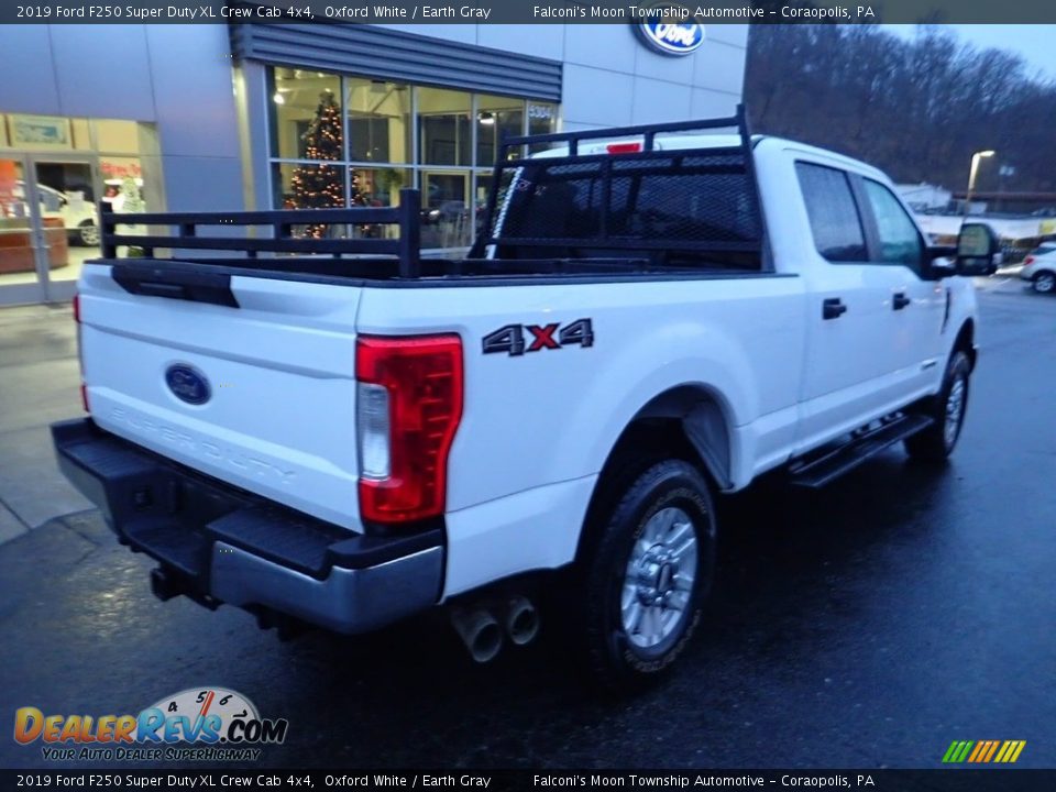 2019 Ford F250 Super Duty XL Crew Cab 4x4 Oxford White / Earth Gray Photo #2