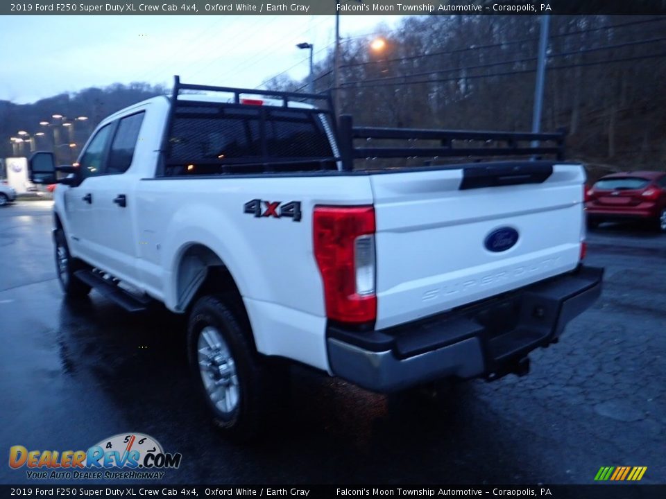 2019 Ford F250 Super Duty XL Crew Cab 4x4 Oxford White / Earth Gray Photo #4