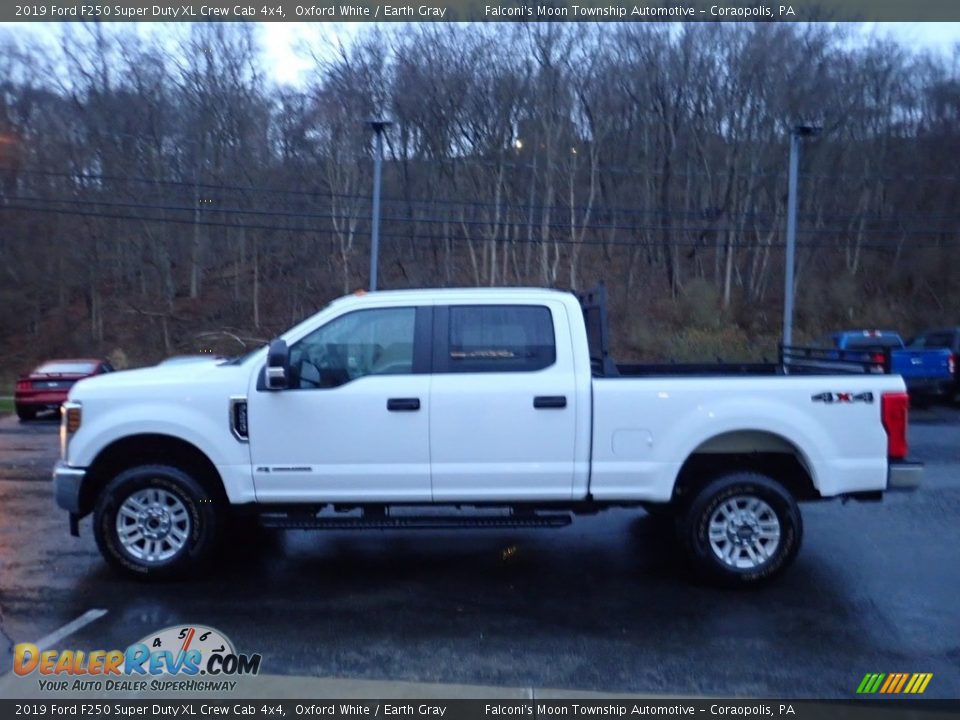 2019 Ford F250 Super Duty XL Crew Cab 4x4 Oxford White / Earth Gray Photo #5