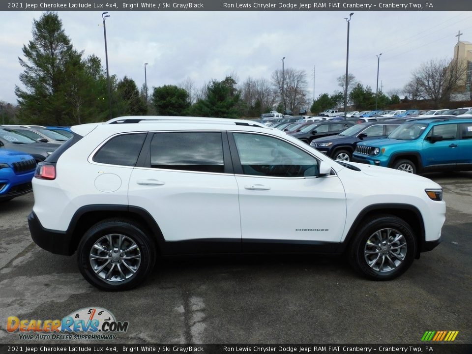 2021 Jeep Cherokee Latitude Lux 4x4 Bright White / Ski Gray/Black Photo #4