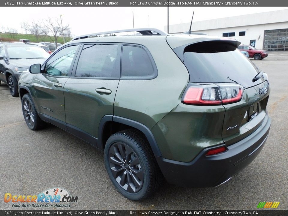 2021 Jeep Cherokee Latitude Lux 4x4 Olive Green Pearl / Black Photo #8