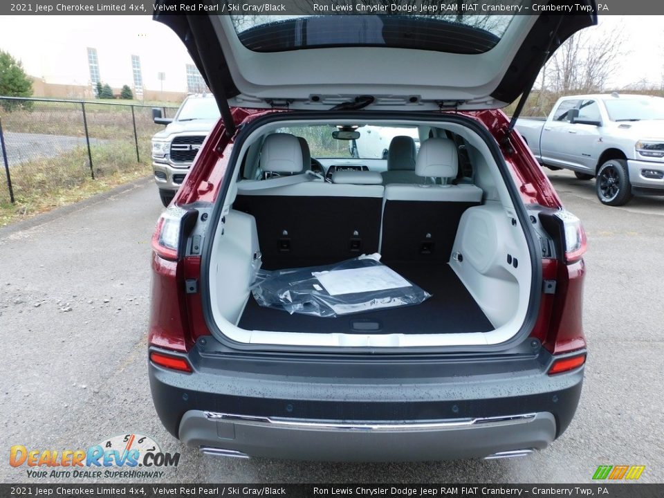 2021 Jeep Cherokee Limited 4x4 Trunk Photo #7