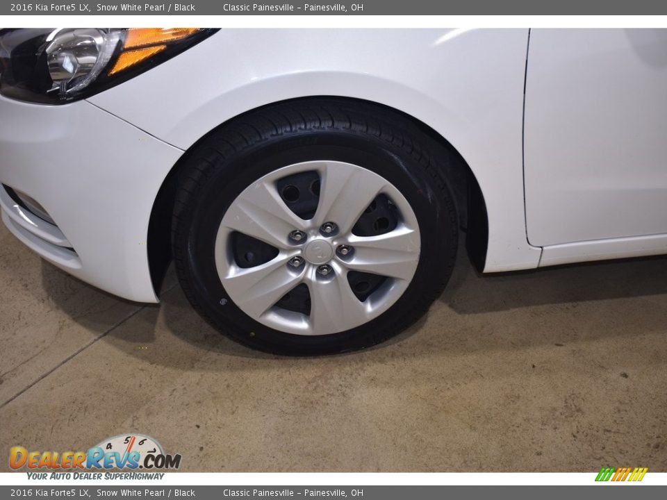 2016 Kia Forte5 LX Wheel Photo #5