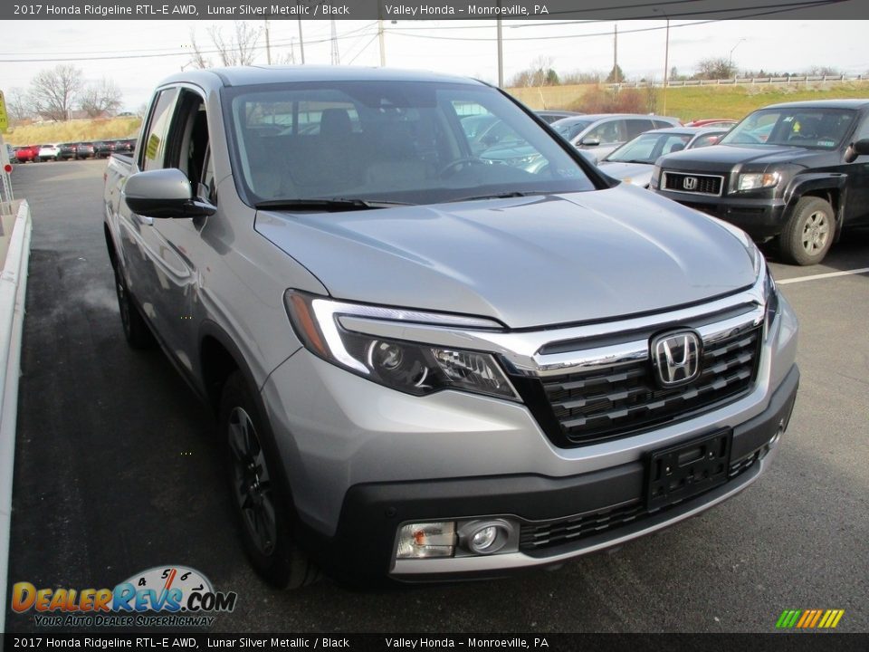 2017 Honda Ridgeline RTL-E AWD Lunar Silver Metallic / Black Photo #8