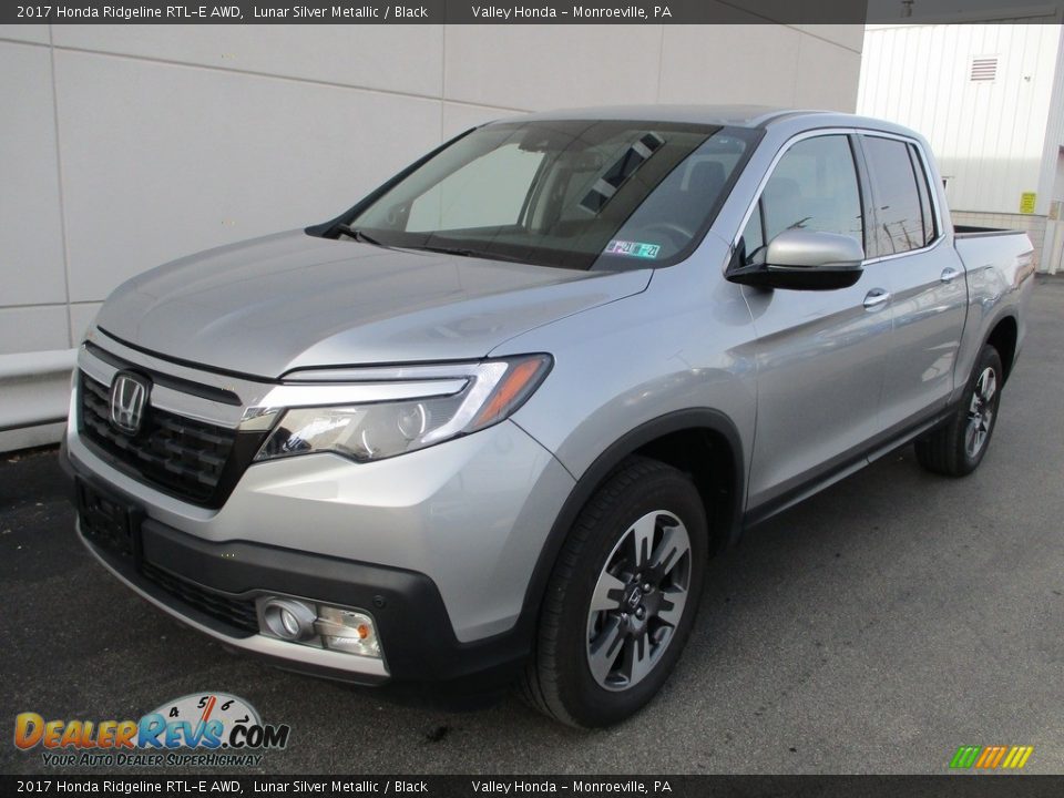 2017 Honda Ridgeline RTL-E AWD Lunar Silver Metallic / Black Photo #10