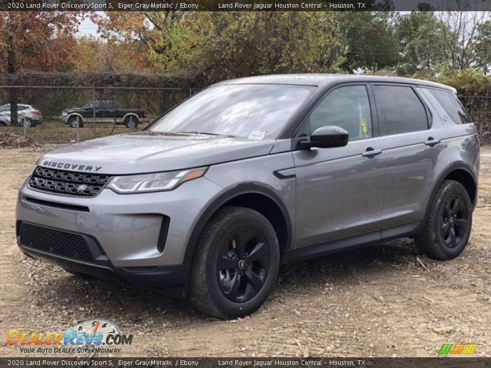 Front 3/4 View of 2020 Land Rover Discovery Sport S Photo #2