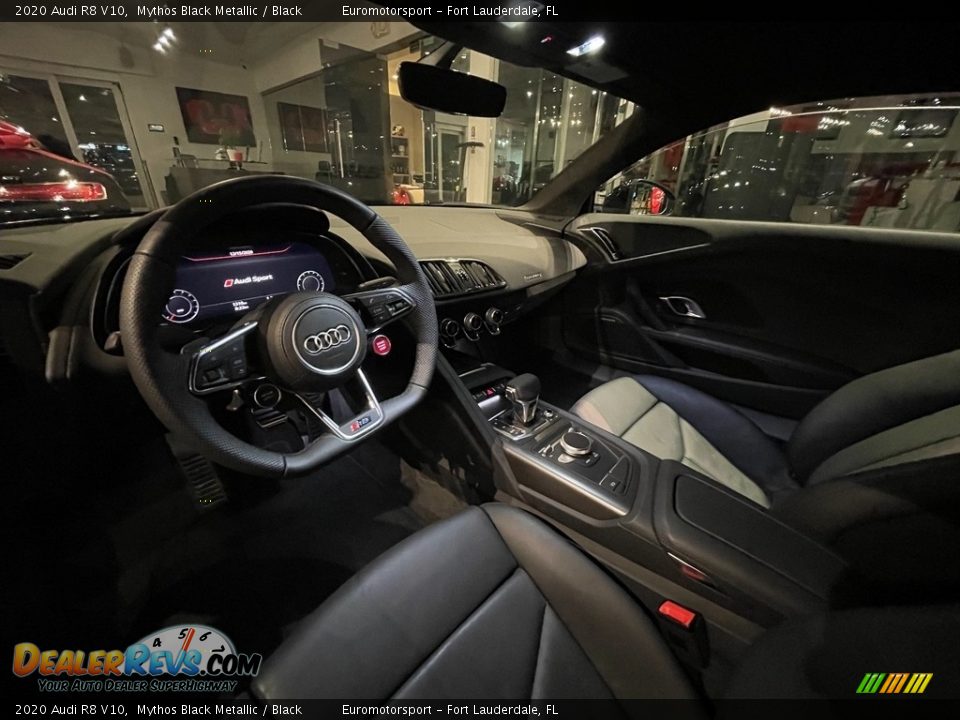 Black Interior - 2020 Audi R8 V10 Photo #9