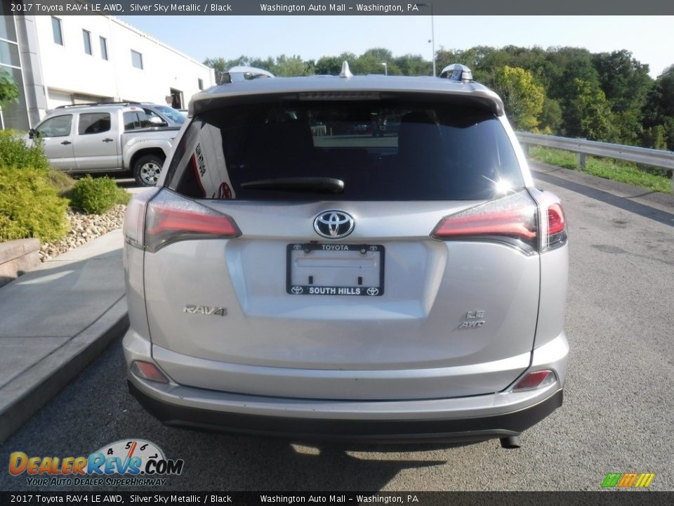 2017 Toyota RAV4 LE AWD Silver Sky Metallic / Black Photo #12