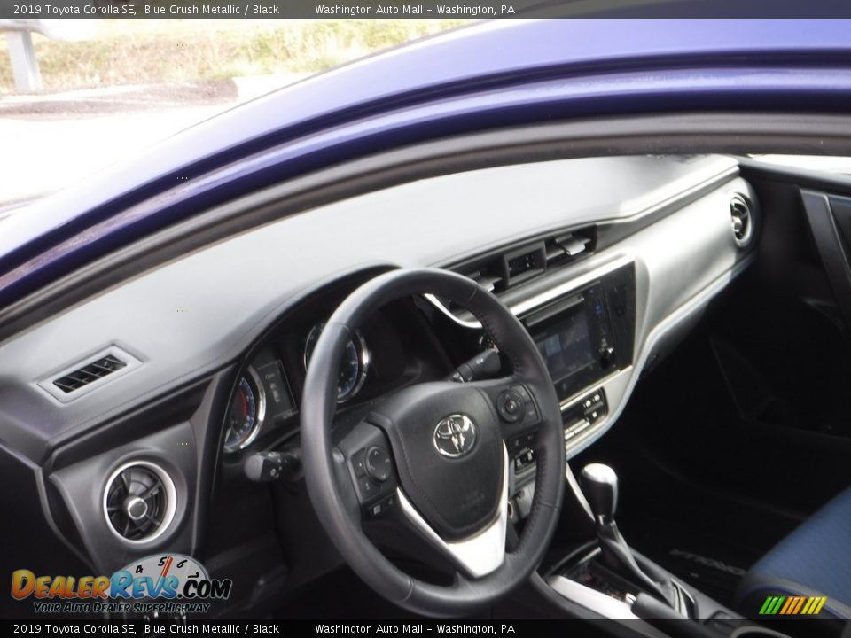 2019 Toyota Corolla SE Blue Crush Metallic / Black Photo #16