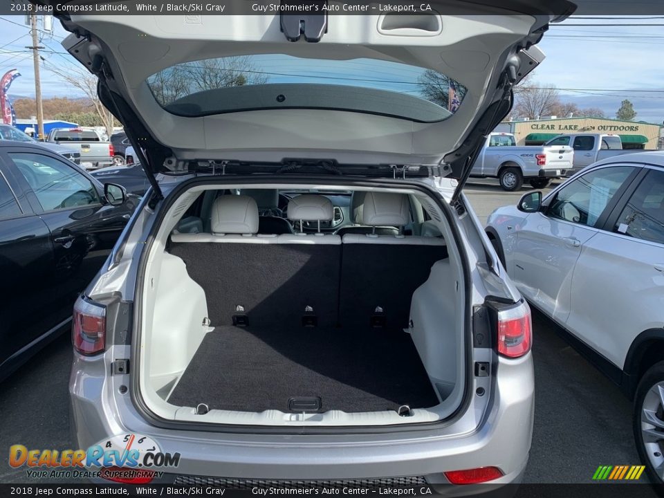 2018 Jeep Compass Latitude White / Black/Ski Gray Photo #7