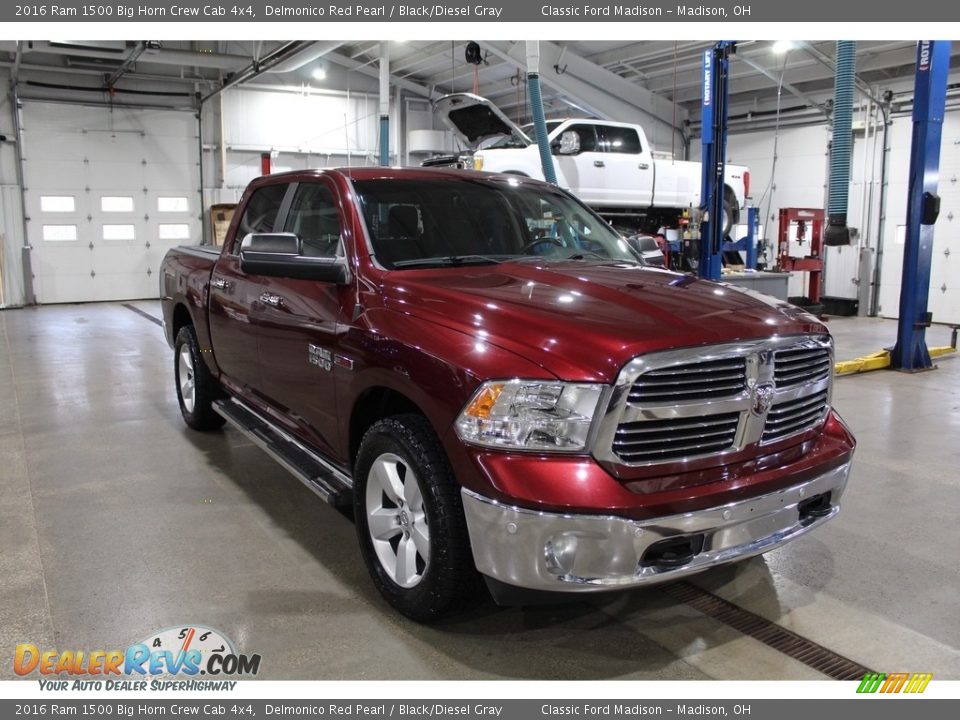 Front 3/4 View of 2016 Ram 1500 Big Horn Crew Cab 4x4 Photo #3