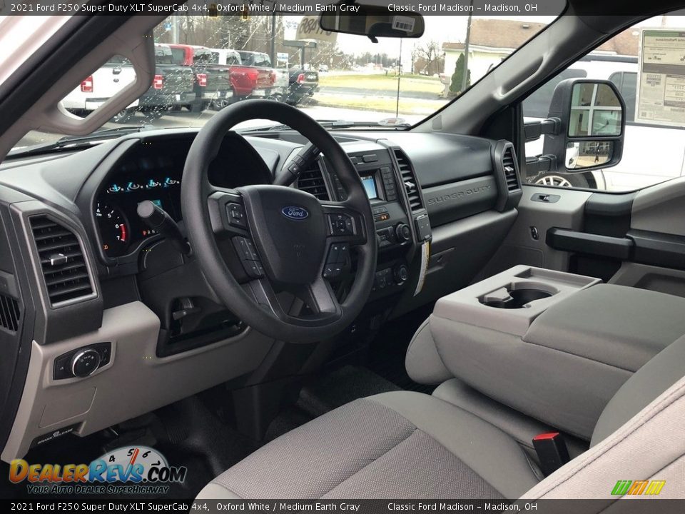 Medium Earth Gray Interior - 2021 Ford F250 Super Duty XLT SuperCab 4x4 Photo #4
