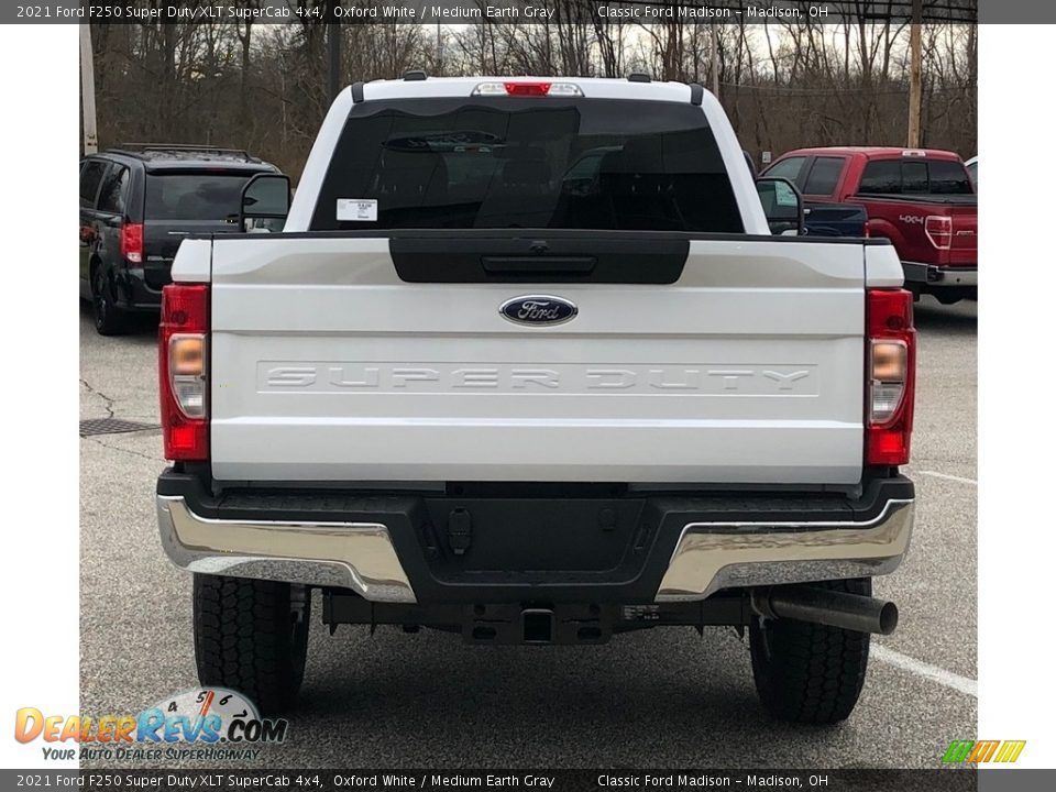 2021 Ford F250 Super Duty XLT SuperCab 4x4 Oxford White / Medium Earth Gray Photo #9