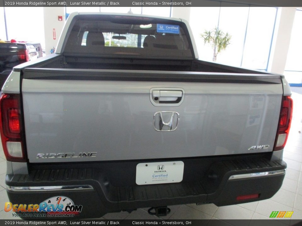 2019 Honda Ridgeline Sport AWD Lunar Silver Metallic / Black Photo #8