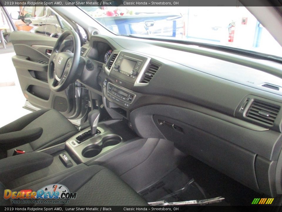 2019 Honda Ridgeline Sport AWD Lunar Silver Metallic / Black Photo #15