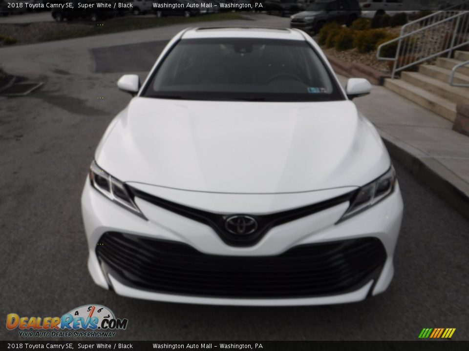 2018 Toyota Camry SE Super White / Black Photo #9