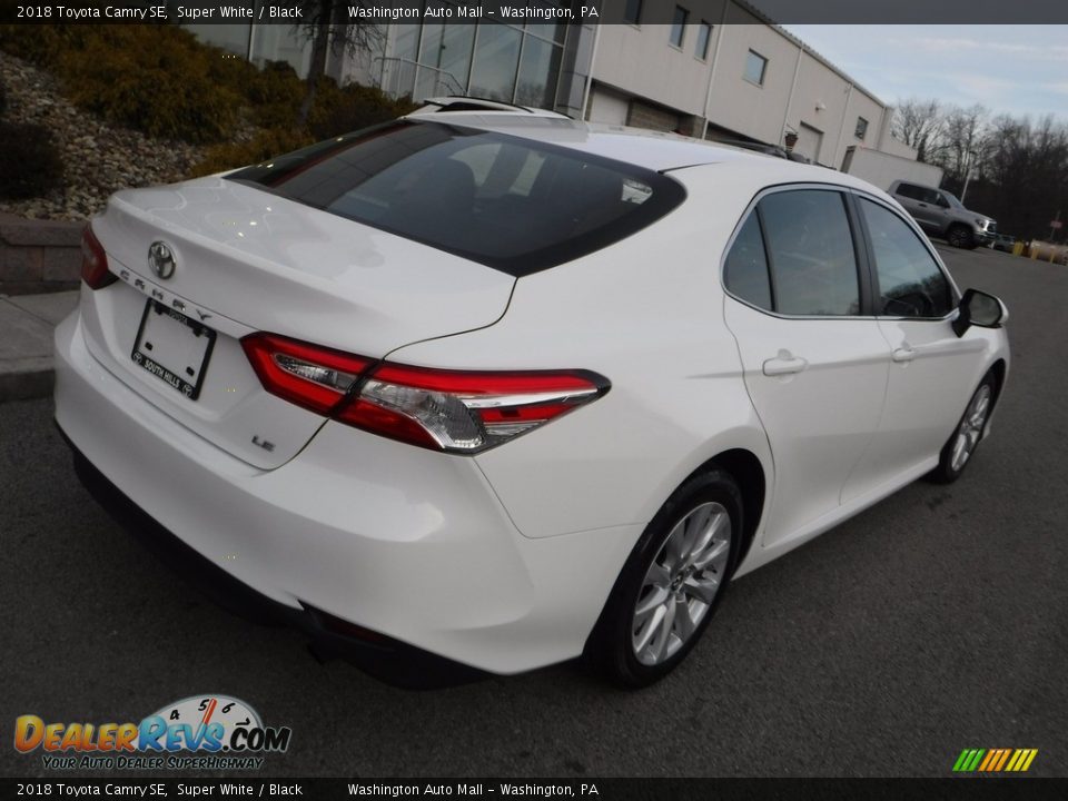 2018 Toyota Camry SE Super White / Black Photo #14