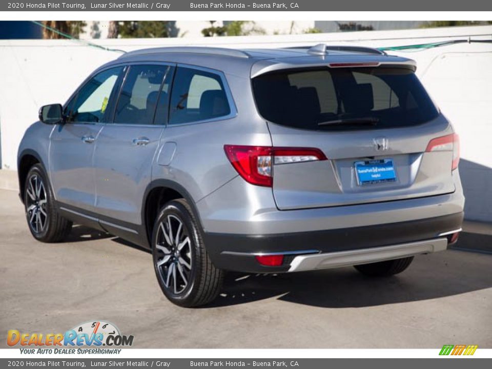 2020 Honda Pilot Touring Lunar Silver Metallic / Gray Photo #2