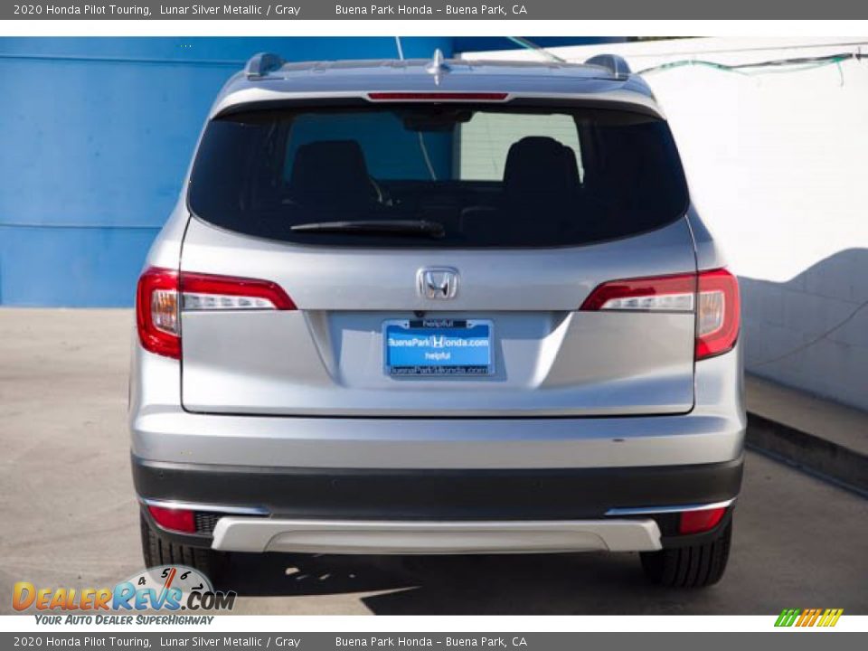 2020 Honda Pilot Touring Lunar Silver Metallic / Gray Photo #8