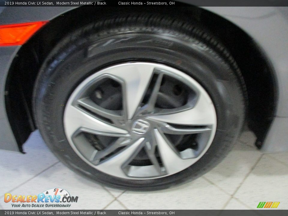 2019 Honda Civic LX Sedan Modern Steel Metallic / Black Photo #12