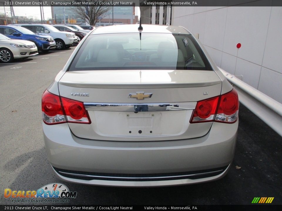 2013 Chevrolet Cruze LT Champagne Silver Metallic / Cocoa/Light Neutral Photo #4