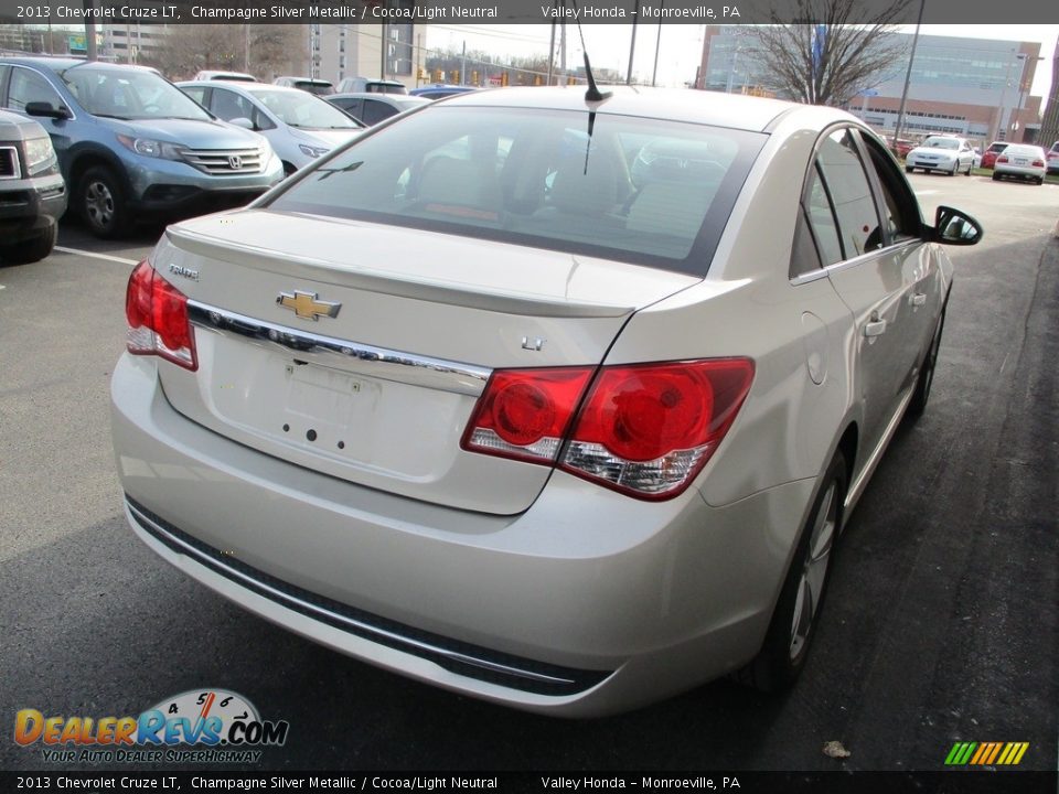 2013 Chevrolet Cruze LT Champagne Silver Metallic / Cocoa/Light Neutral Photo #5