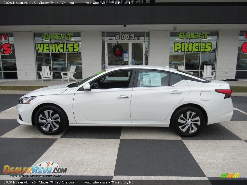 2020 Nissan Altima S Glacier White / Charcoal Photo #1