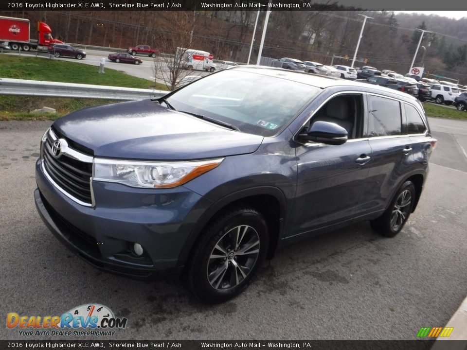 2016 Toyota Highlander XLE AWD Shoreline Blue Pearl / Ash Photo #10