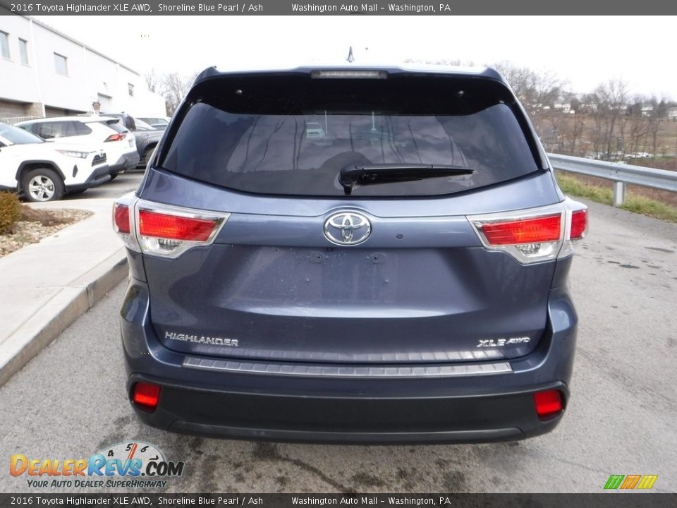 2016 Toyota Highlander XLE AWD Shoreline Blue Pearl / Ash Photo #12