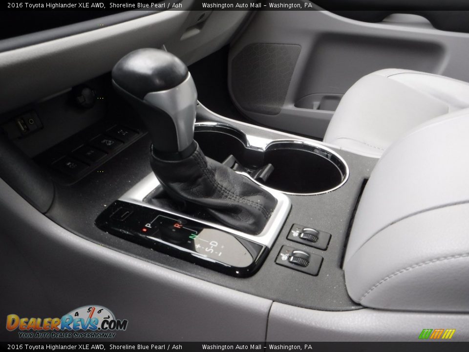 2016 Toyota Highlander XLE AWD Shoreline Blue Pearl / Ash Photo #20