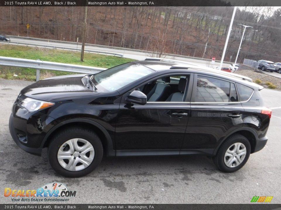 2015 Toyota RAV4 LE AWD Black / Black Photo #10