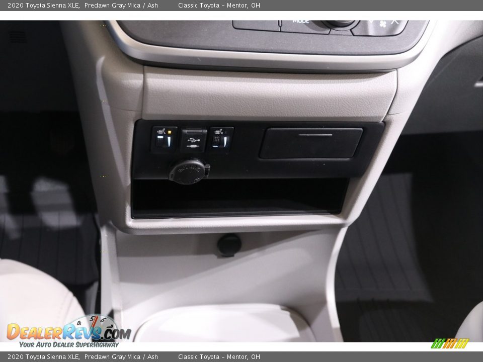 2020 Toyota Sienna XLE Predawn Gray Mica / Ash Photo #15