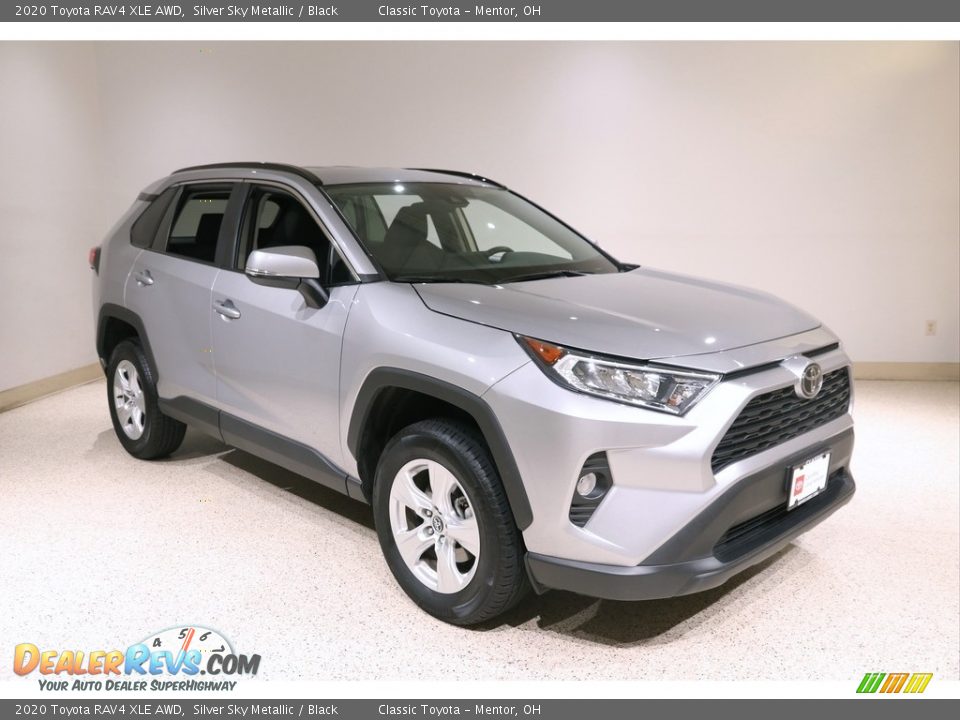 2020 Toyota RAV4 XLE AWD Silver Sky Metallic / Black Photo #1